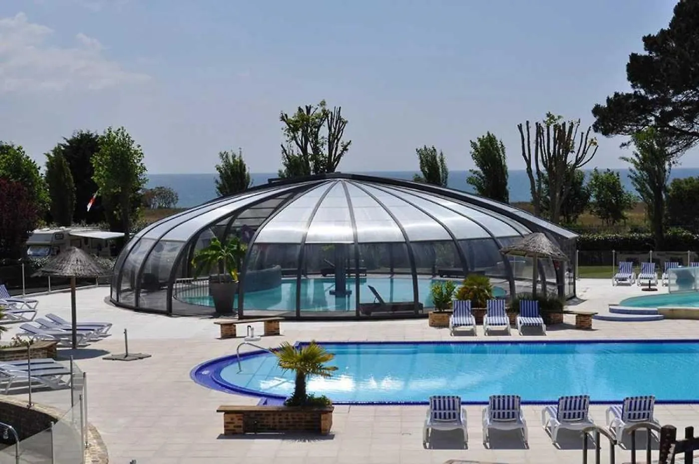 Camping 4 Etoiles - Piscine - Eec0Hi Névez